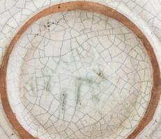 Gorka Géza - Art deco virágos tálka. Korongozott és kézzel formált cserép. Többrétegű mázzal festett...