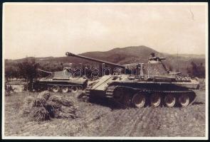 cca 1943-1944 Német Panther harckocsik a II. világháborúban, fotó (későbbi előhívás?), a hátoldalon pecsétekkel, felületén kis gyűrődéssel, 14x9 cm / German Panther tanks during WWII, photo, with small crease