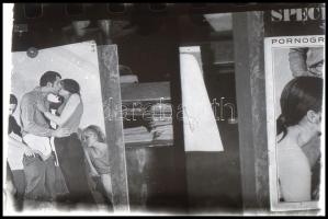 cca 1960 Pornó repró, 13 db diapozitív Fekete György budapesti fényképész hagyatékából, 24x36 mm