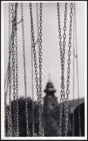 cca 1975 Kresz Albert gödöllői fotóművész, pecséttel jelzett vintage fotóművészeti alkotása, ezüst zselatinos fotópapíron, 24x15,2 cm