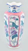 Kínai porcelán váza, jelzés nélkül, hibátlan, m: 20 cm