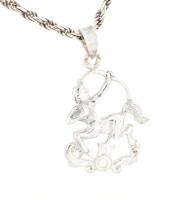 Ezüst(Ag) walles nyaklánc nyilas függővel, jelzett, h: 46,5 cm, 3×1,9 cm, nettó: 10,3 g