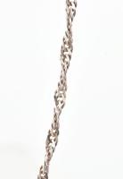 Ezüst(Ag) fonott, csavart nyaklánc, jelzett, h: 55 cm, nettó: 6,7 g