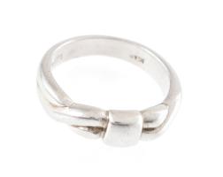 Ezüst(Ag) mintás gyűrű, jelzett, méret: 54, nettó: 4,8 g