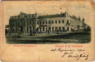 1900 Hódmezővásárhely, Kossuth tér, Andrássy út, Kiss Jakab üzlete. Grossmann Benedek kiadása (EK)