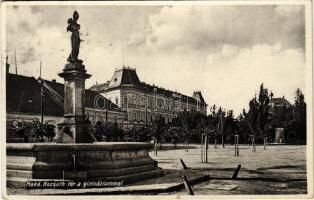 1936 Makó, Kossuth tér, Gimnázium. Horváth Ferenc kiadása (kis szakadás / small tear)