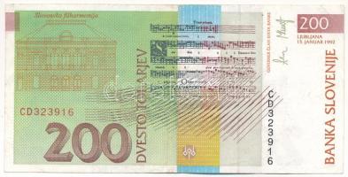 Szlovénia 1992. 200T T:F apró szakadás
Slovenia 1992. 200 Tolarjev C:F tiny tear
Krause P#15a