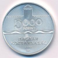 2007. 5000Ft Ag "Gyulai vár" kapszulában T:BU
Adamo EM210