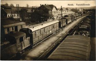 Szob, vasútállomás, vonatok. Kettner Ferencné kiadása 1929.