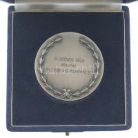 Iván István (1905-1968) 1961. "Nemzetközi Bélyegkiállítás" jelzett Ag emlékérem, hátoldalá...