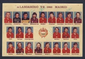 1982 A Foci VB-n szereplő Magyar Labdarúgó Válogatottat ábrázoló képeslap a csapattagok aláírásával