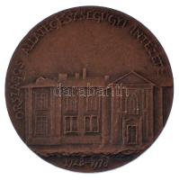 Tóth Sándor (1933-2019) 1978. "Manninger Rezső / Országos Állategészségügyi Intézet" bronz...