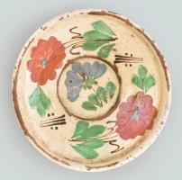 Antik erdélyi népi tányér, kézzel festett cserép, korának megfelelő sérülésekkel, d: 18,5 cm
