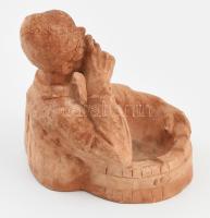 Szederjesi András erdélyi keramikus: Figurális szivartál, kézzel formált égetett agyag, feje ragaszt...