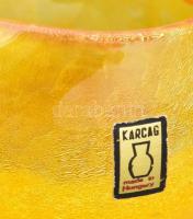 Karcagi, berekfürdői kraklé / fátyol üveg kínáló. Formába fújt, hibátlan. m: 8,5 cm