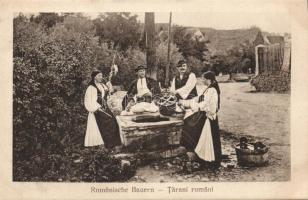 Romanian country people