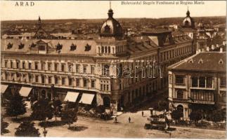 Arad, Bulevardul Regele Ferdinand si Regina Maria / Ferdinánd király útja, autóbusz, Első Magyar Általános Biztosító Társaság / street view, autobus, insurance company