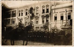 1938 Kassa, Kosice; bevonulás a Tatra Bank előtt / entry of the Hungarian troops in front of Tatra Bank. photo (kis szakadás / small tear) (13,6 x 8,7 cm)