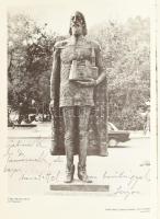 1987 Kő Pál szobrászművész kiállítása. Összeáll.: Kratochwill Mimi. Sopron Káptalanterem. 1987. márc...