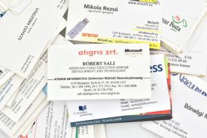 Modern névjegykártya tétel, kb. 100 db, közte vállalkozók, orvosok, Gyárfás Tamás, a Nap TV elnöke, ...