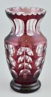 Bordó kristály váza, kopásokkal, m: 19 cm