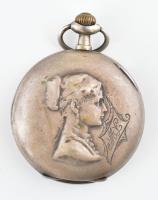Ezüst (Ag) tokos, duplafedeles zsebóra, mindkét oldalon domborműves női portréval díszítve, vésett M...