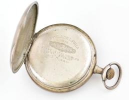 Ezüst (Ag) tokos, duplafedeles zsebóra, mindkét oldalon domborműves női portréval díszítve, vésett M...