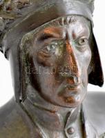 Jelzés nélkül: Dante Alighieri, itáliai költő, filozófus büsztje. Ón, kis kopásokkal, m: 9,5 cm