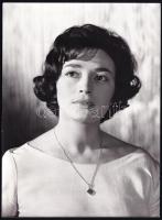 Szemes Mari (1932-1988) színművésznő, sajtófotó, 17,5×13,5 cm