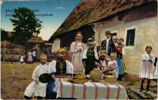 Bánffyhunyad, Huedin; erdélyi család, folklór. Ábrahám M. kiadása / Transylvanian folklore, family