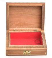 Intarziás fa doboz, szép állapotban, 16x12,5x5 cm