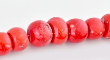 Nagyméretű korall nyaklánc,