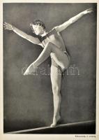 Peterdi Pál: Sport és szépség. Bp., 1958, Sport Lap- és Könyvkiadó. Számos fekete-fehér fotóval illu...