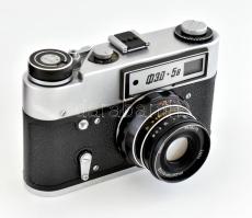 FED 5 szovjet fényképezőgép, Industar-61 2.8/55 objektívvel, eredeti bőr tokjában, nem kipróbált
