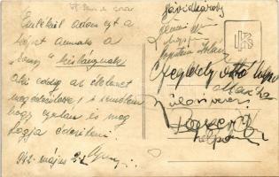 1942 Budapesti Hotel Britannia, Szondy söröző belső, italozó katonák és hölgyek. photo (EK)