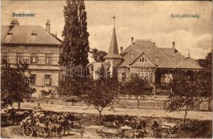 1918 Dombóvár, Szolgabíróság, piac. Vasúti levelezőlapárusítás 9174. (EK)