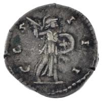 Római Birodalom / Róma / Marcus Aurelius 169-170. Denár Ag (2,72g) T:XF,VF patina
Roman Empire / Ro...