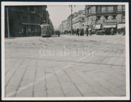1938 Nápoly, Olaszország, villamos, autók, hintó, üzletek, fotó, 8,5×10,5 cm