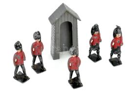 5 db angol ólomkatona és őrház a Britannia szettből, kopásokkal 5,5 cm