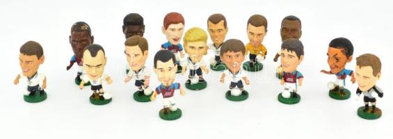 2 angol focicsapat játékosait ábázolú műgyanta figurák. The F: A 1995, Corinthian 1995. 7 cm