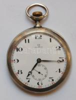 Ezüst Omega zsebóra zománc számlappal, hátlapján monogrammal és működőképes állapotban