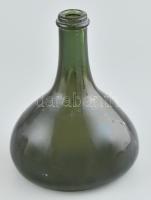 cca 1900 zöld italos üveg, kis kopásokkal, vastag anyagú, jelzés nélkül, m: 17,5 cm