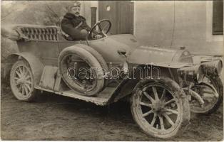 K.u.k. Kraftfahrtruppe 5. A. E. K. / Első világháborús osztrák-magyar 5. cs. és kir. motoros osztag katonai autója / WWI Austro-Hungarian military motor troop's automobile. photo (EK) + "K.u.k. Kriegsmappierungsabteilung 5."