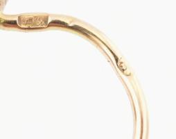 14 fehér és sárga arany (Au) button fülbevaló gyémánttal. ca 0,24 ct jelzett br: 2,6 g