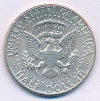 Amerikai Egyesült Államok 1964D 1/2$ Ag "Kennedy" T:AU patina, kis karc USA 1964D 1/2 Doll...