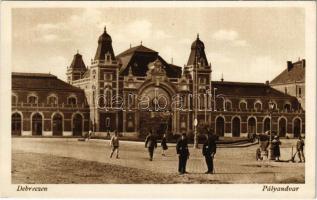 Debrecen, Pályaudvar, vasútállomás, rendőrök