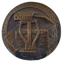 Vígh Tamás (1926-2010) 2001. Siófoki Férfi Dalkör 1876-2001 egyoldalas, öntött bronz plakett (~105mm) T:AU,XF