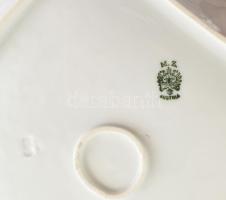 cca 1910-1930 MZ Austria négyoldalas porcelán kínáló, jelzéssel, kis kopottsággal, 25x25 cm