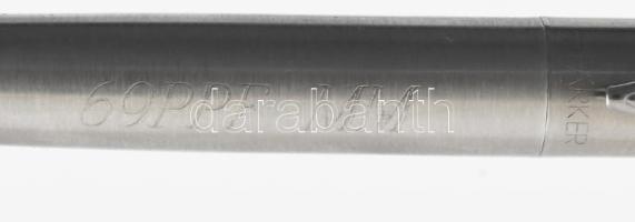 Parker golyóstoll.
Króm Parker ,,Made in UK IIIY"jelzésű,vésett ajándékozási szöveg, Parker UK...