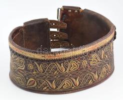 Gyimesi csángó bőröv, gazdagon díszített, szép állapotban, sz: 14 cm, d: 30 cm